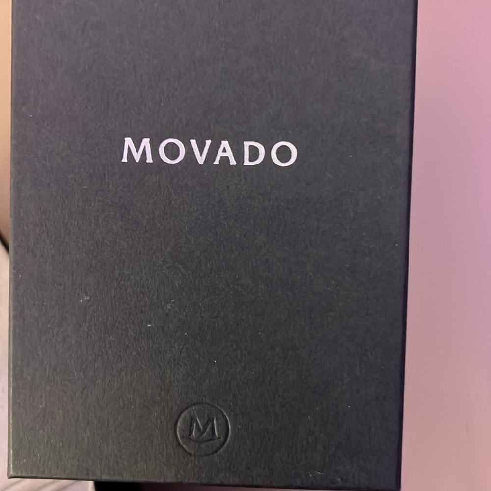 Ladies movado watch😍 - Picture 4 of 5
